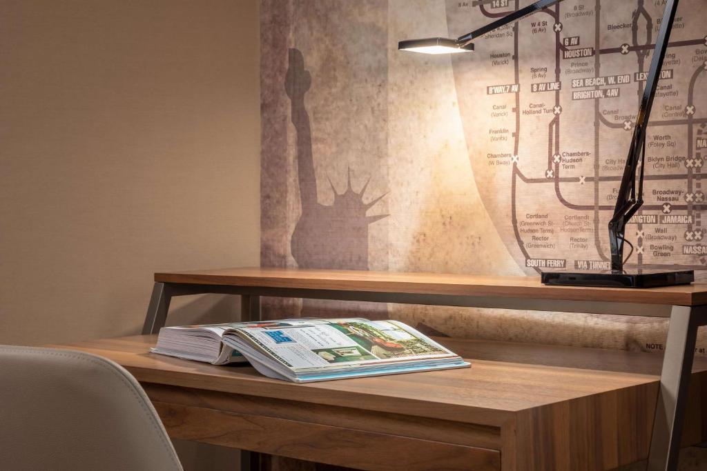 Deluxe Twin Room with View