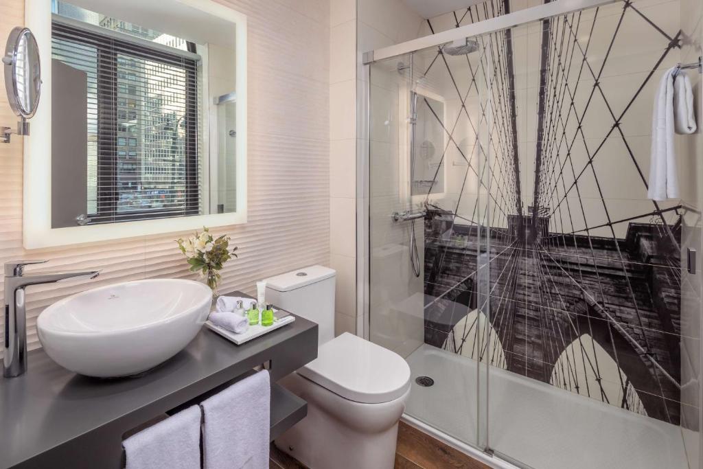 Premium Double or Twin Room with City Views with Extra Bed