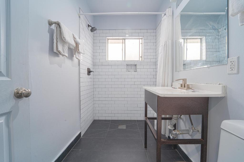 King Bed Non-Smoking