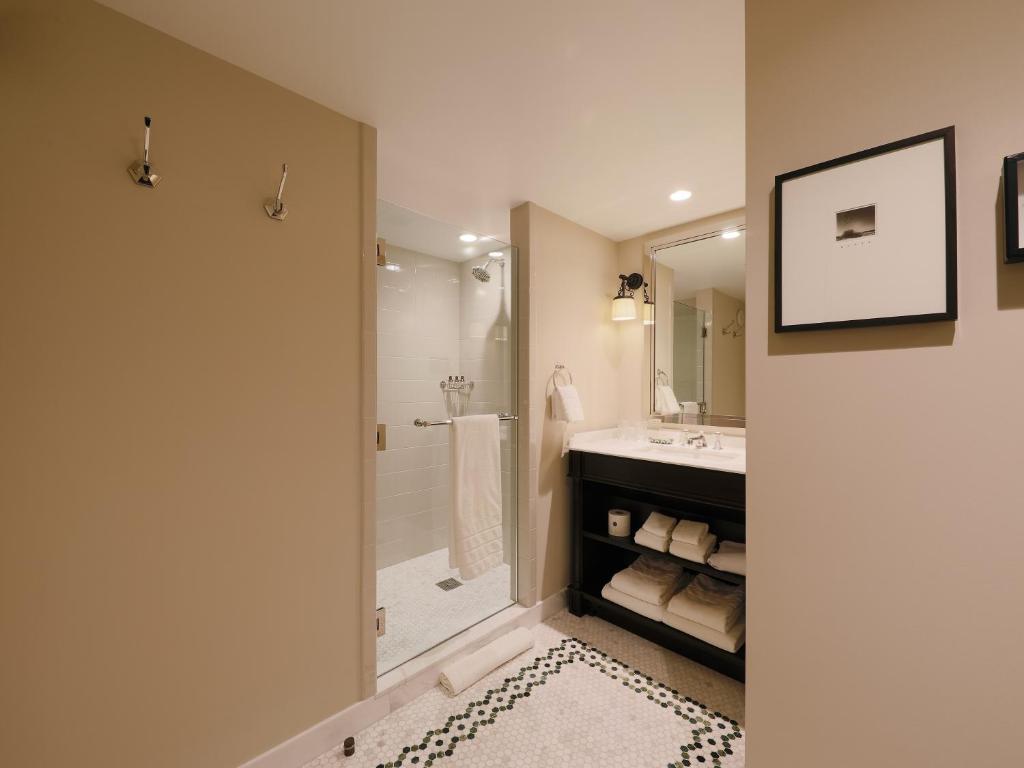 Grande Suite with a King Bed