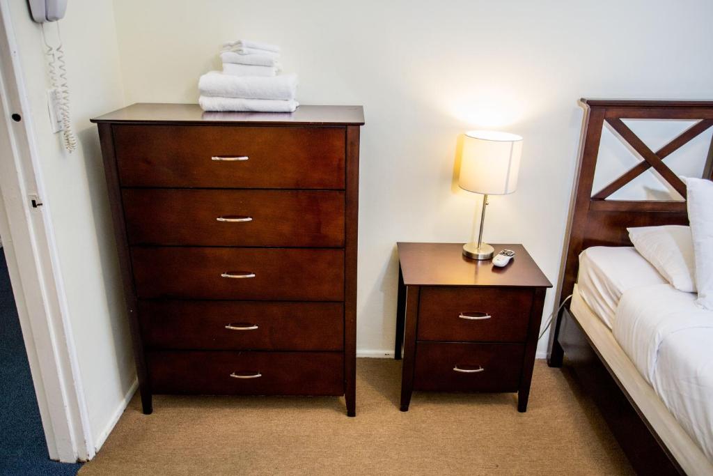 Queen Room with Shared Bathroom