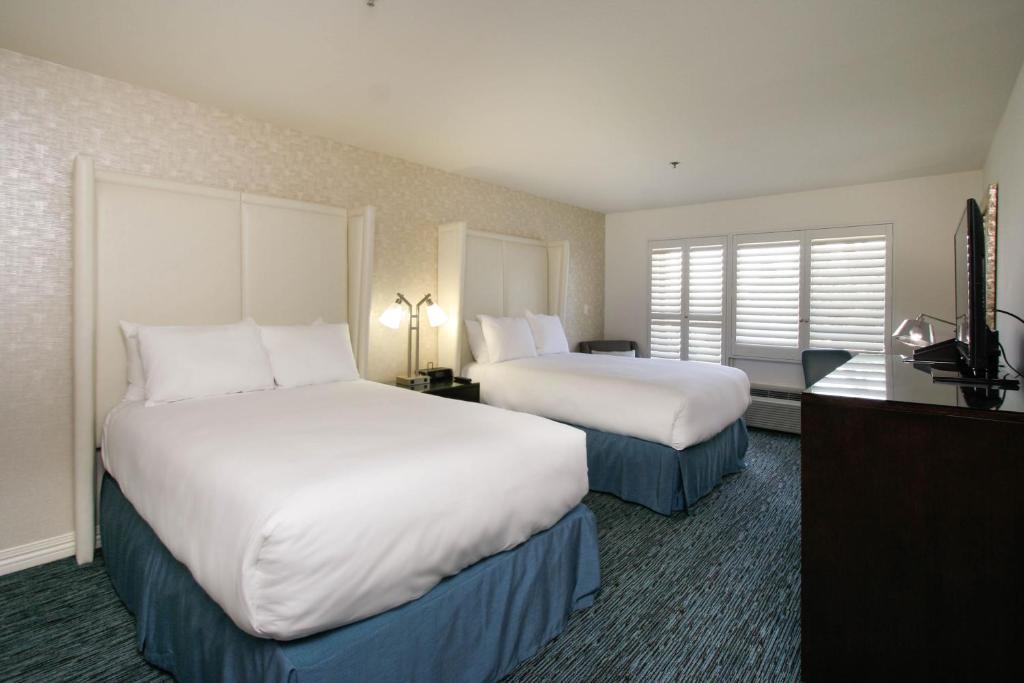 Standard Two Double Beds with Balcony