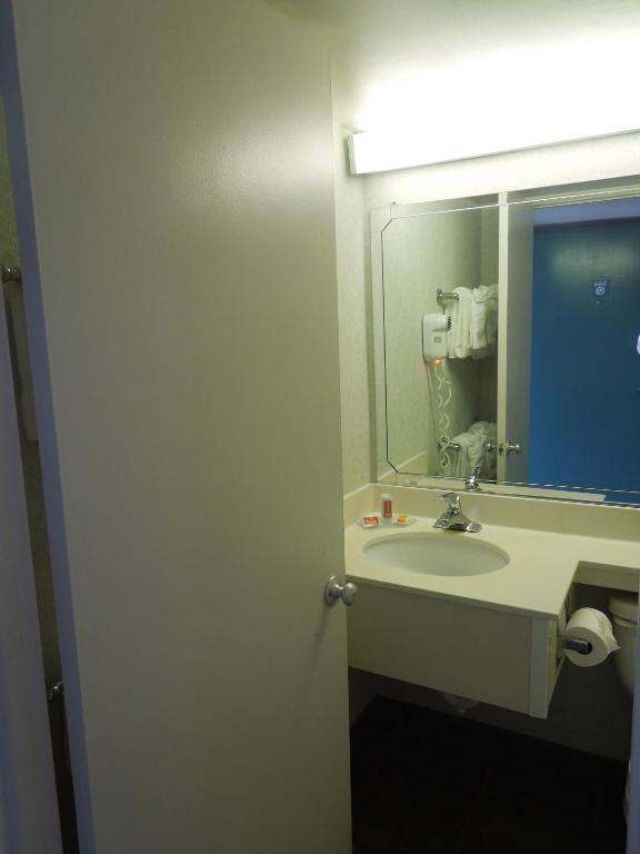 Standard Double Room with Two Double Beds