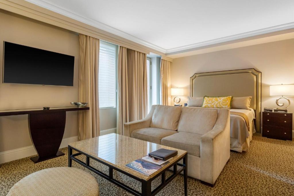 Premier Skyline View King