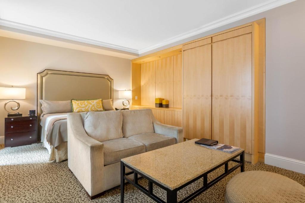 Premier Skyline View King