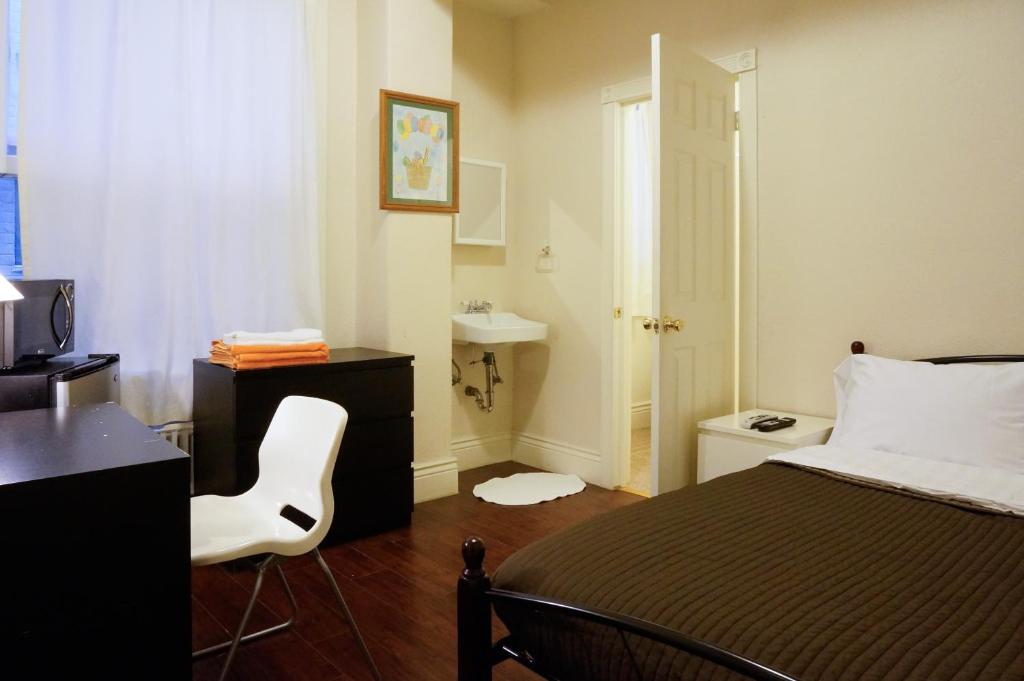 Double Room with Private Bathroom