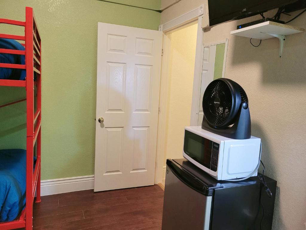 Triple Room with Private Bathroom