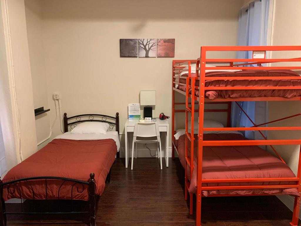 Triple Room with Private Bathroom