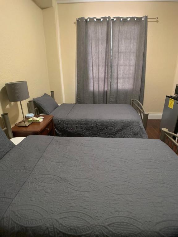 Twin Room with Shower