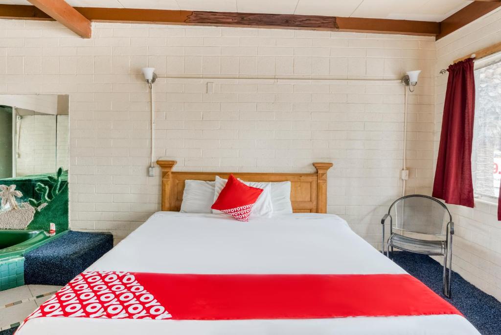 Premium King Bed Smoking