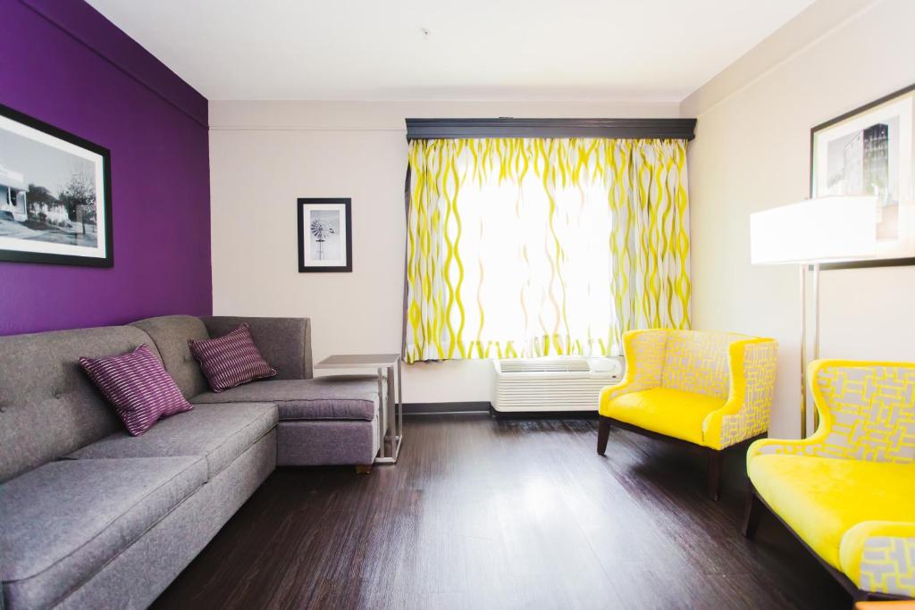 Executive King Suite