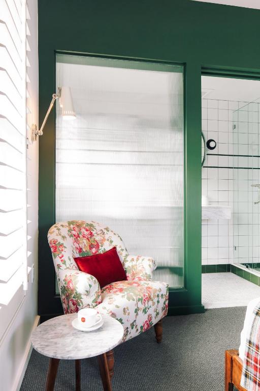 King Room with Garden View