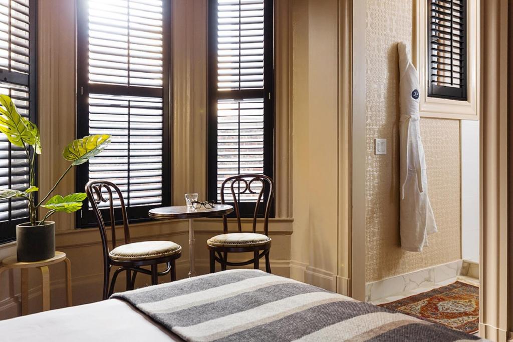 Queen Studio – Disability Access