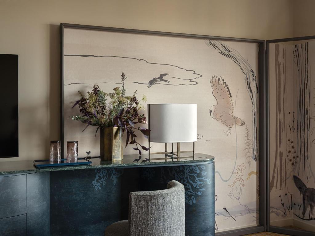 Panoramic Park View Studio Suite