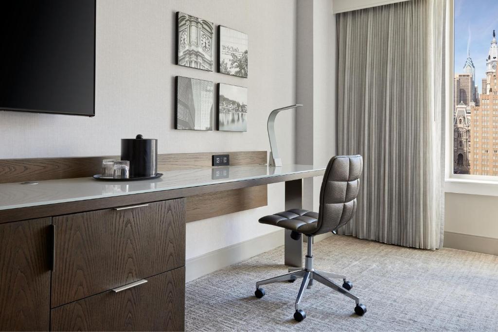 Tower Room – 2 Double Beds