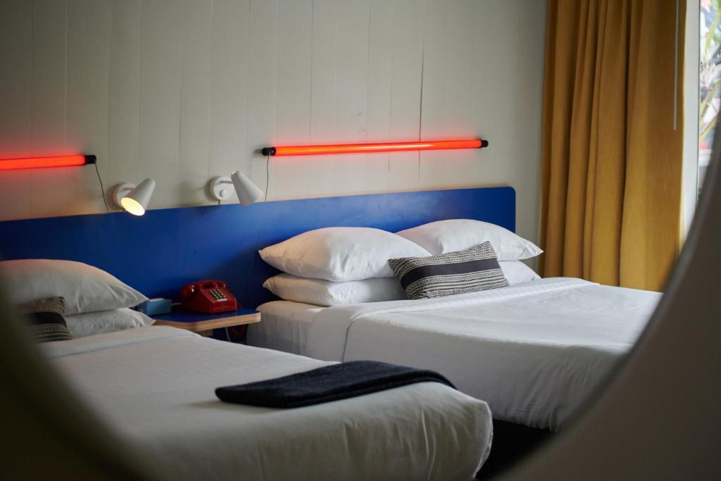 Standard  2 Queen Beds