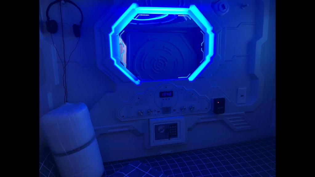 Single Capsule Female Dormitory Room
