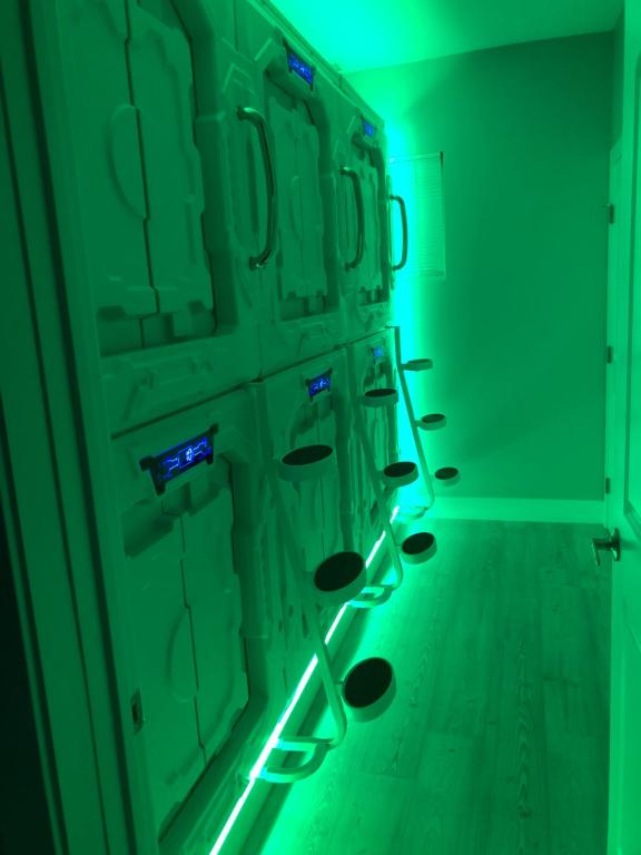 Single Capsule Male Dormitory Room