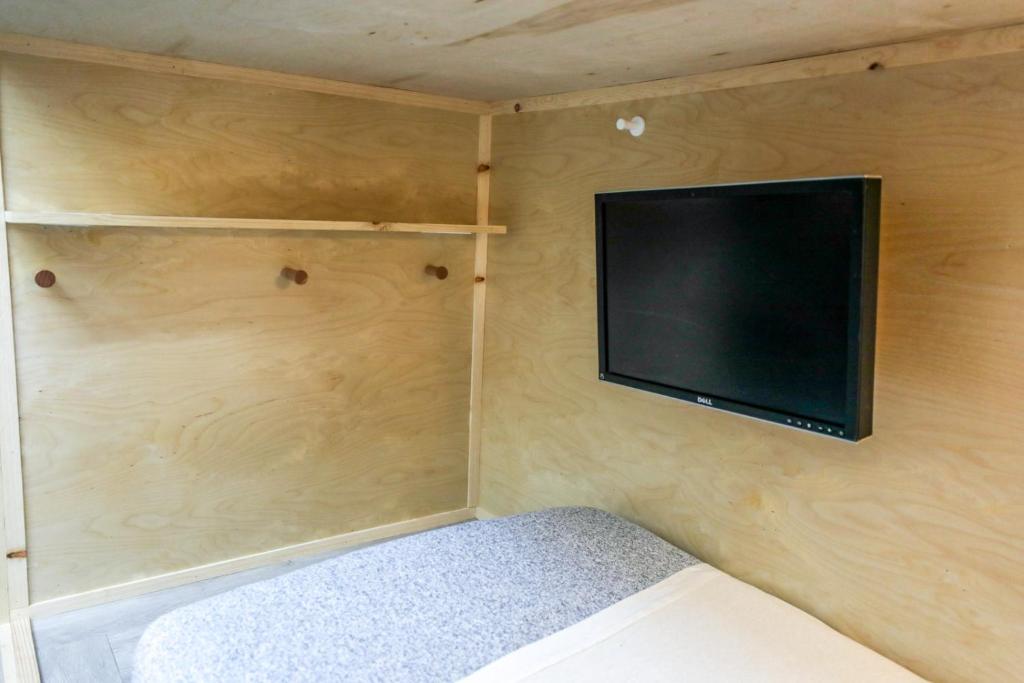 Single Bed in Mixed Dormitory Room