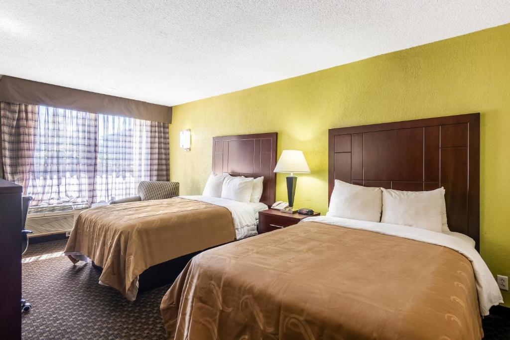 Double Room with Two Double Beds – Non-Smoking