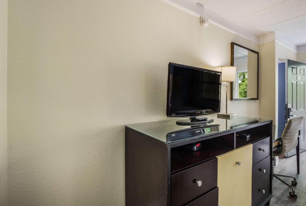 Double Room with Two Double Beds – Smoking