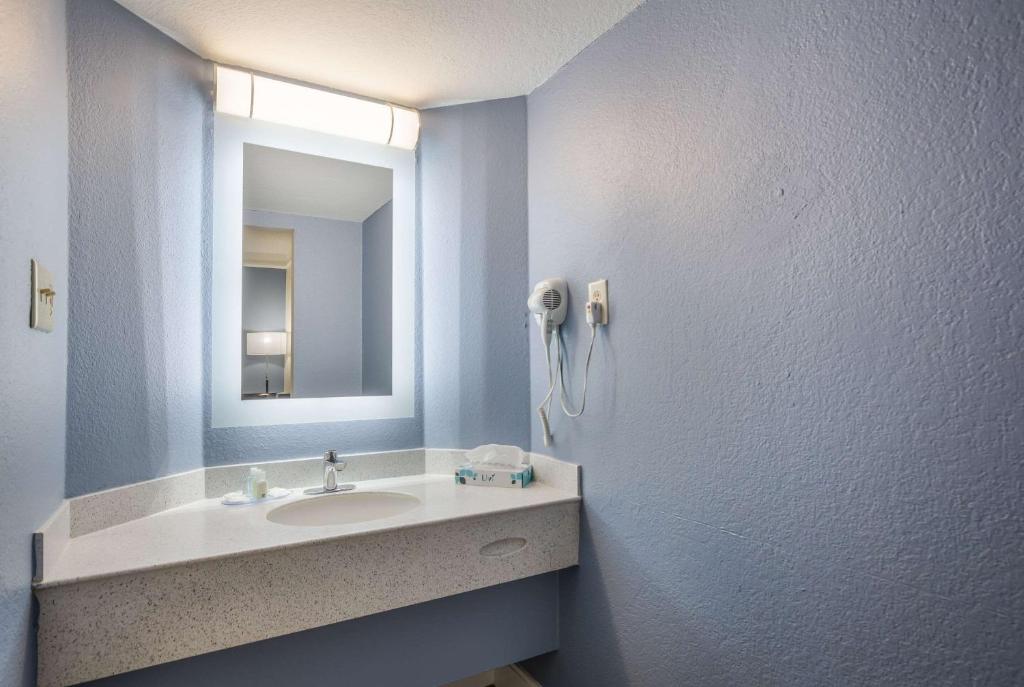 King Room – AccessibleSmoking