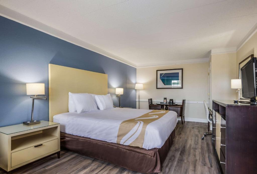 King Room – AccessibleSmoking