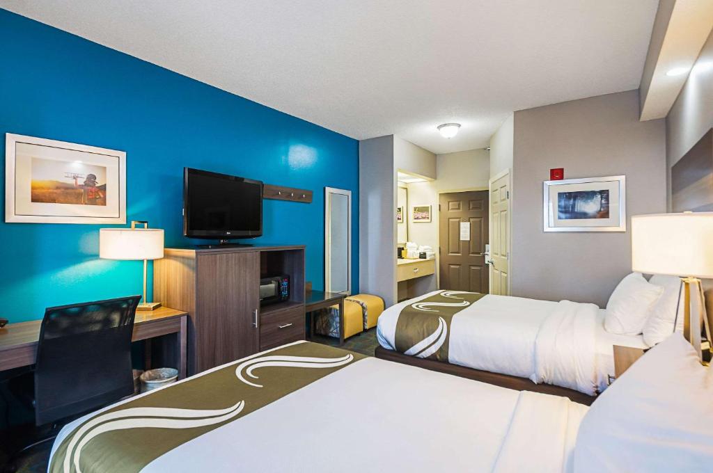 Double Room with Two Double Beds – Non-Smoking