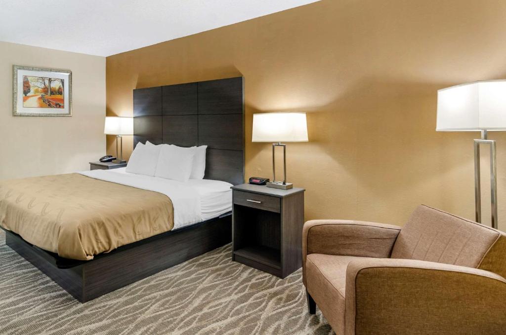 King Room – AccessibleNon-Smoking