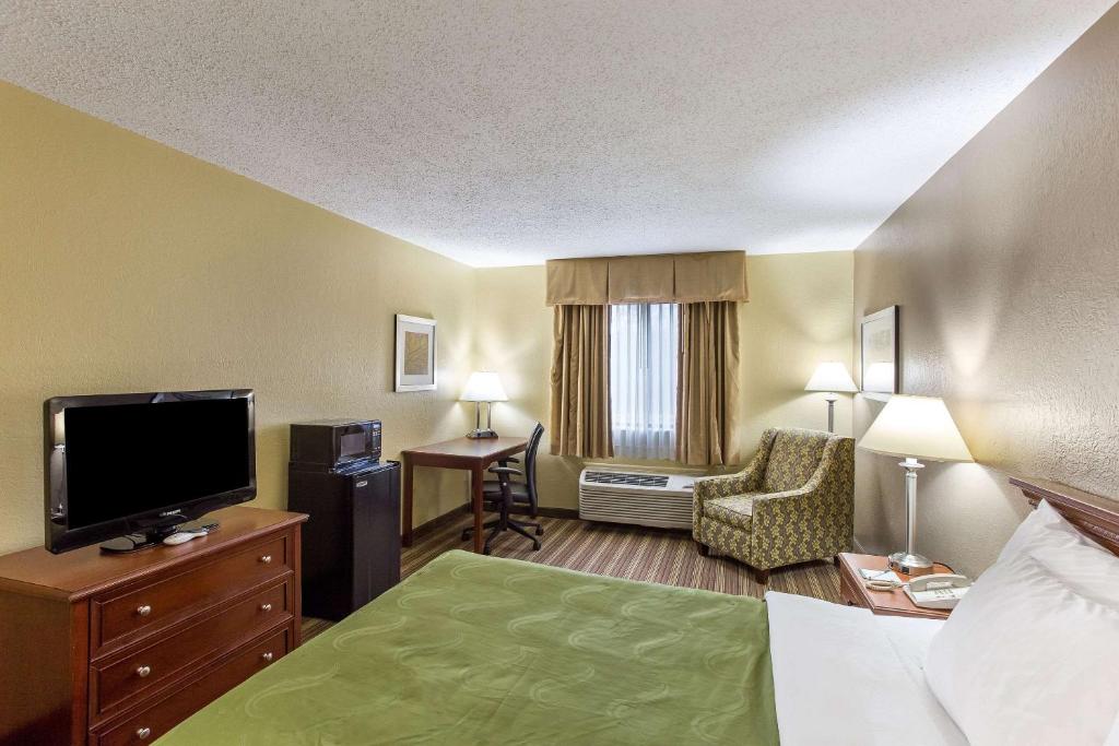 King Room – Non-Smoking