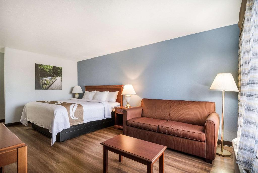 King Room Lake Front – Non SmokingTop Floor