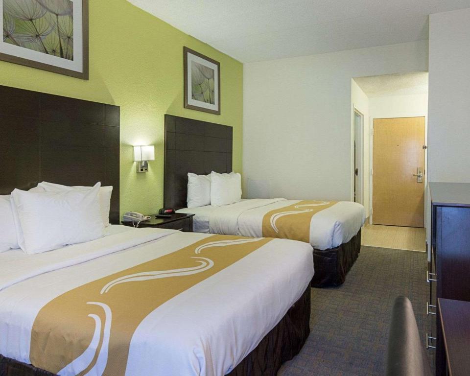 Double Room with Two Double Beds – Non-Smoking