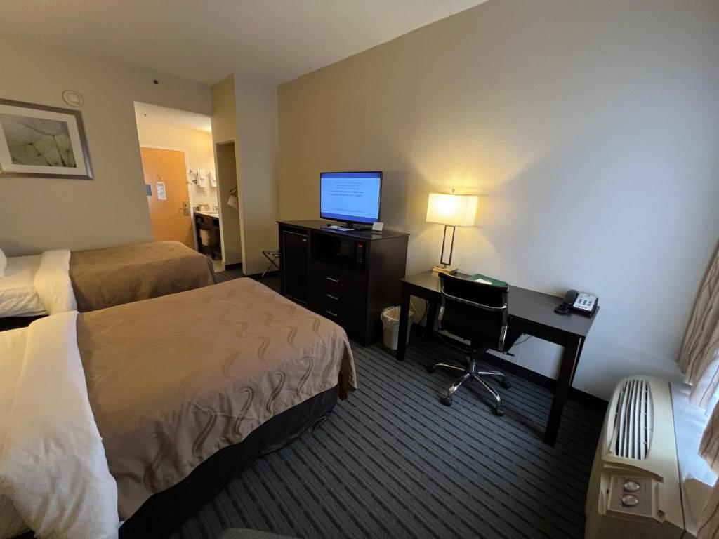 Double Room with Two Double Beds – Non-Smoking