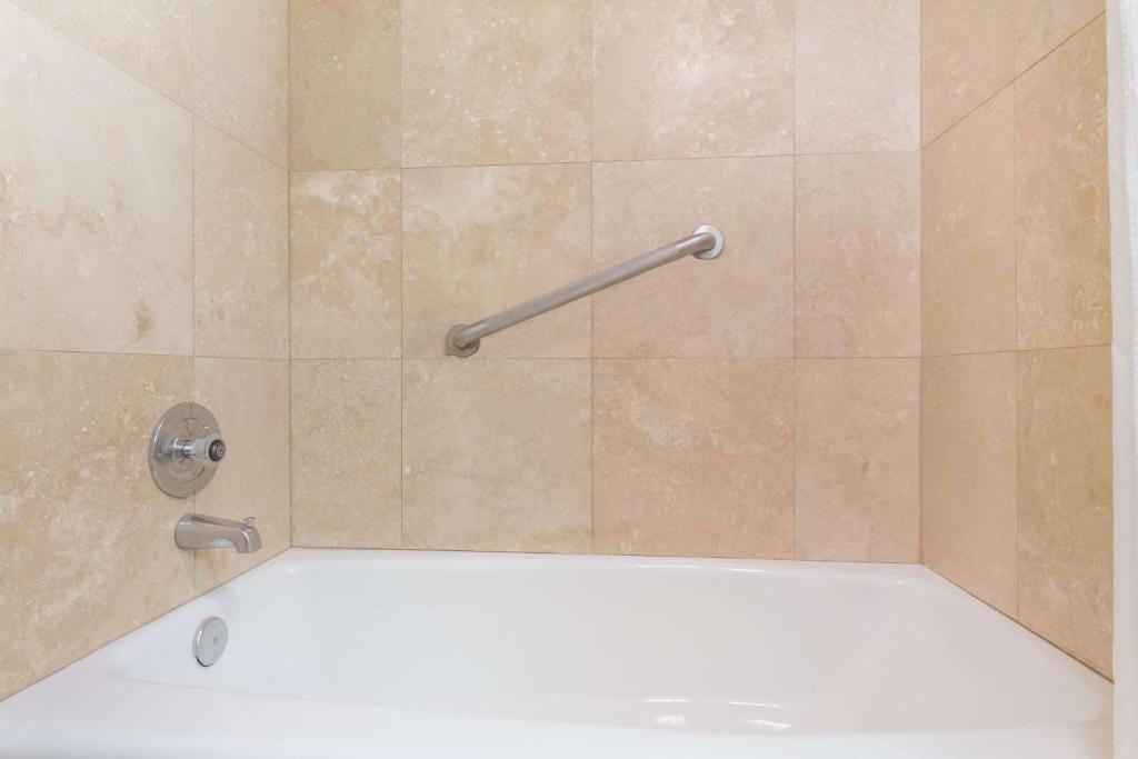 King Room – Non-SmokingMain Building