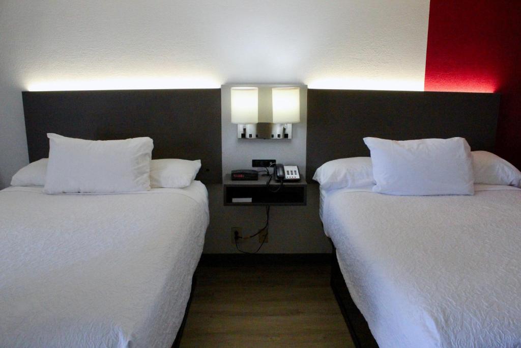 Double Room with Two Double Beds – Non-Smoking