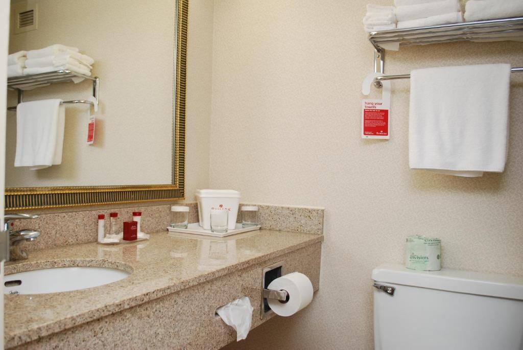 Double Room with Two Double Beds – Non-Smoking