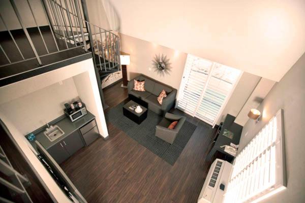 Spiral Loft King Suite – Non-Smoking