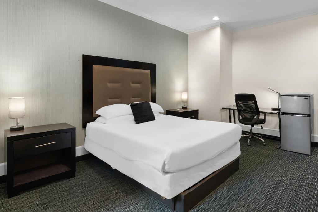 1 Queen bed Non Smoking