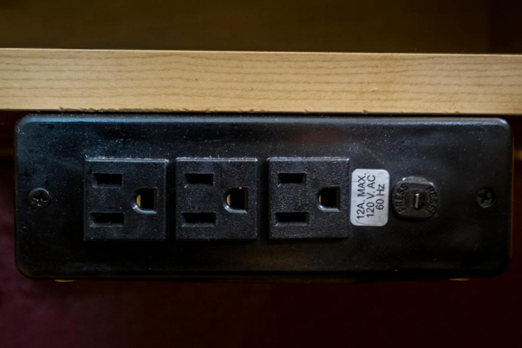 Superior King Room – Non-Smoking