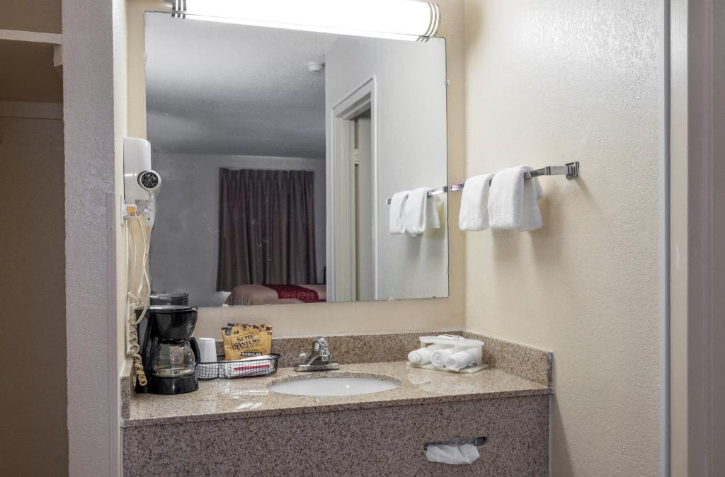 Deluxe Double Room with Two Double Beds Non-Smoking