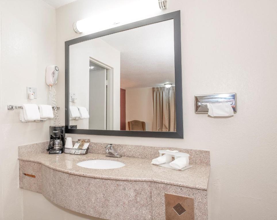 Superior King Room Non-Smoking