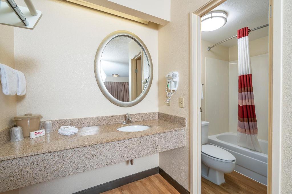 Deluxe Room with Two Double Beds Smoke Free