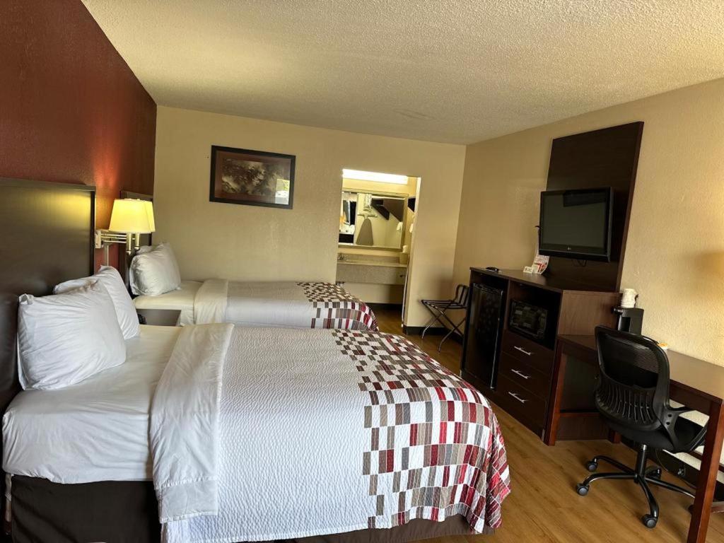 Deluxe Room with Two Double Beds Smoking
