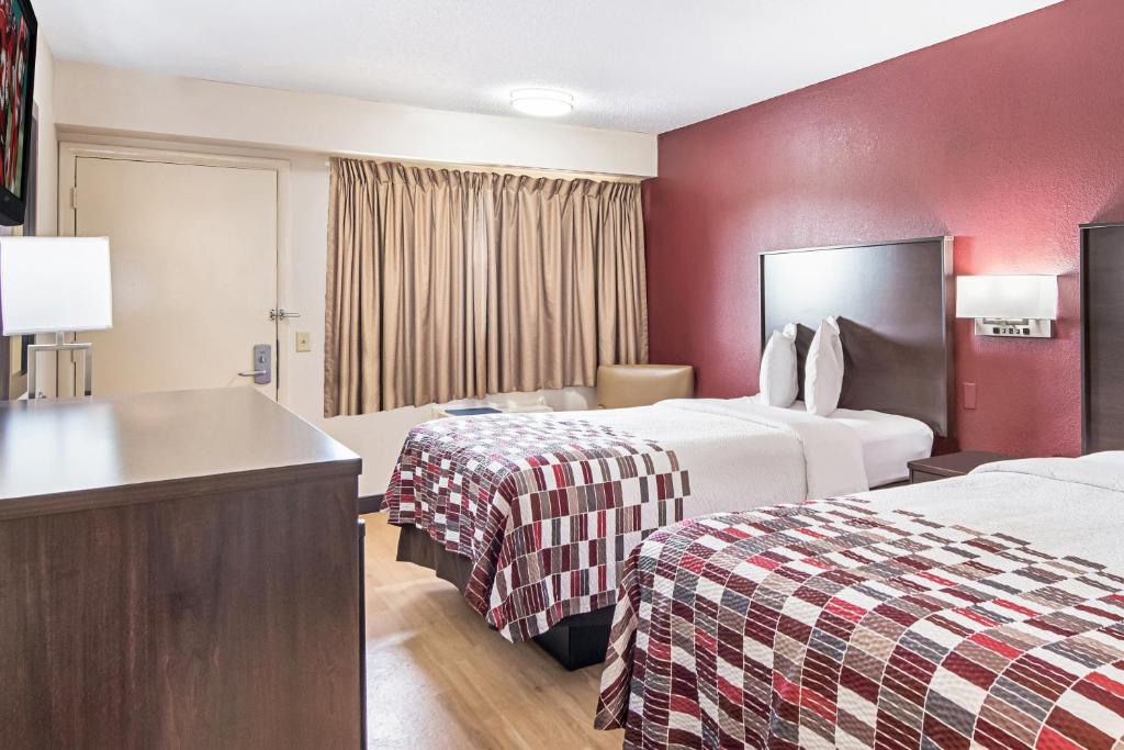 Deluxe Room with Two Double Beds Smoking