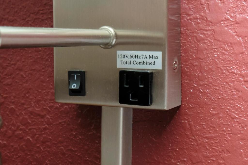 Deluxe Room with Two Queen Beds Smoke Free