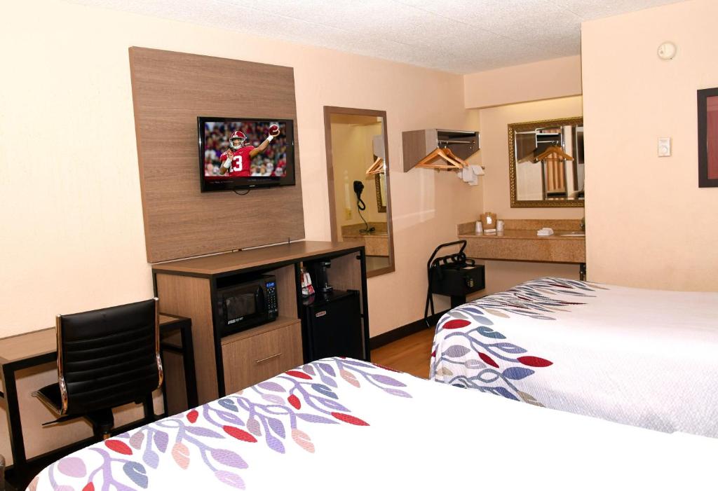 Deluxe Room with Two Double Beds Smoke Free