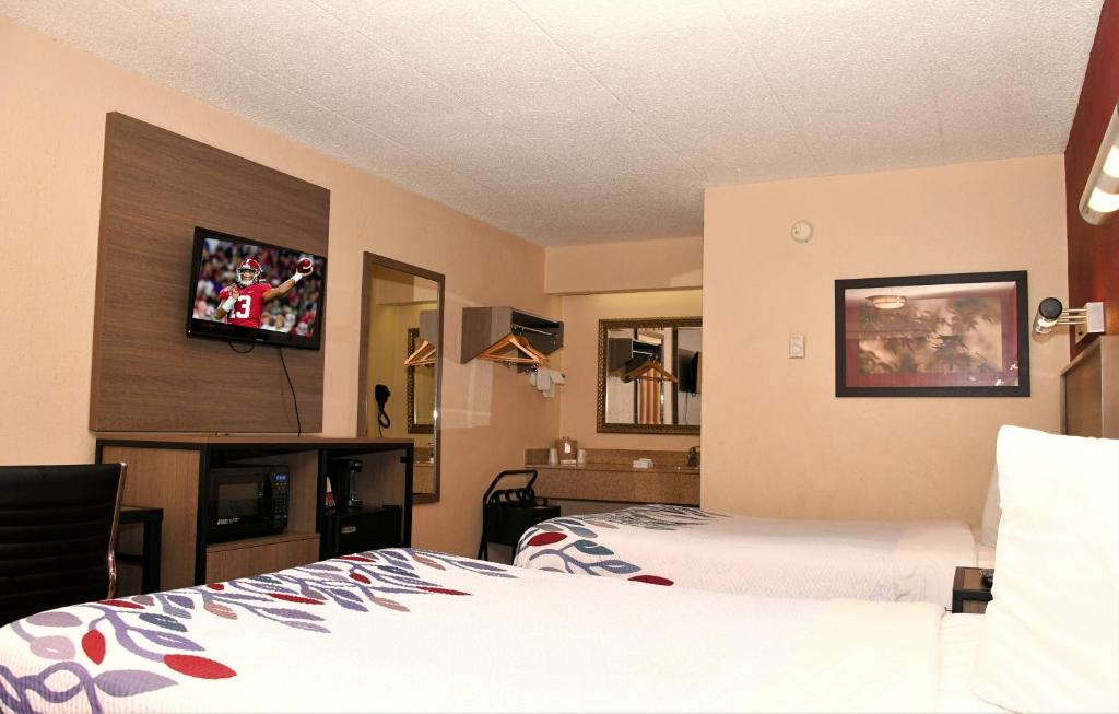 Deluxe Room with Two Double Beds Smoke Free