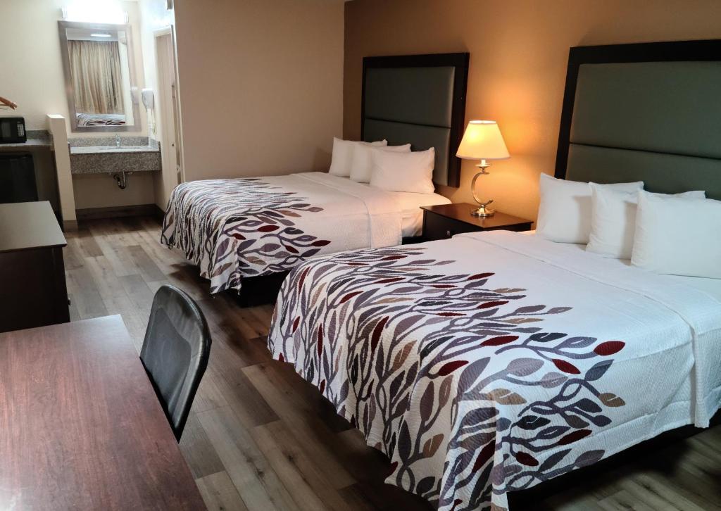 Superior Room with Two Queen Beds Smoking