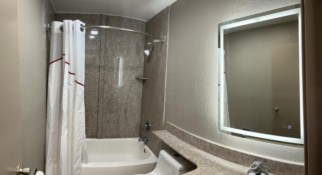 Deluxe Room with Two Double Beds Non-Smoking