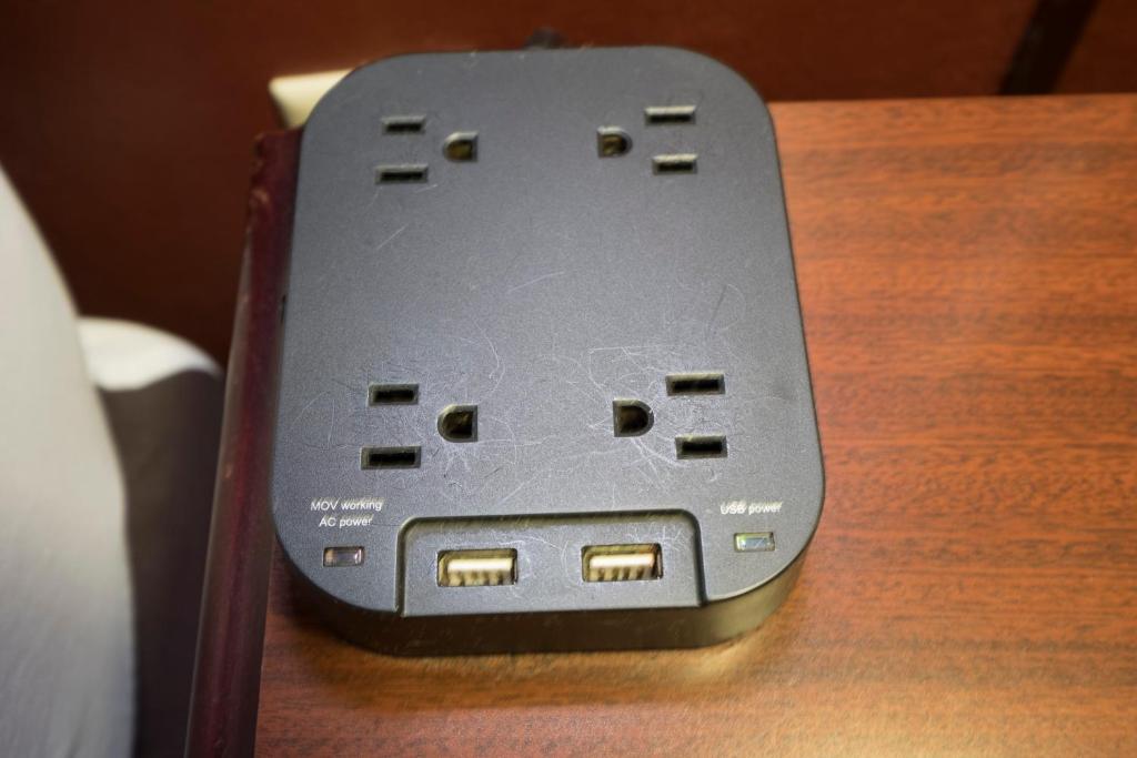 Deluxe Room with Two Queen Beds Disability Access Non-Smoking